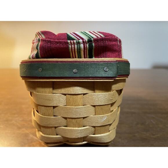 Longaberger 2007 Holiday Helper Sleigh Basket W/ Liner, Bread, Crackers, Fruit - Picture 5 of 8